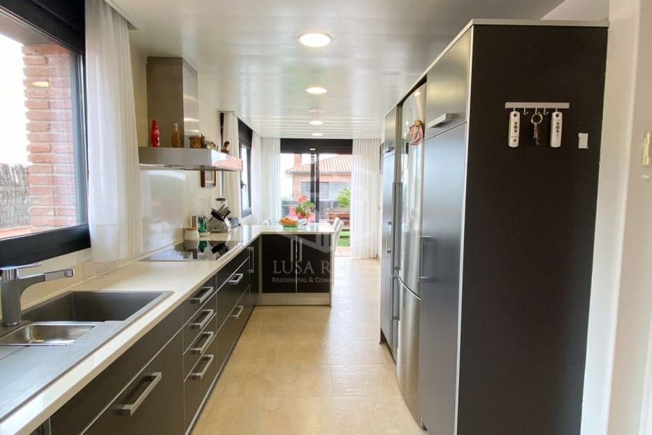 5 slaapkamer Villa te koop in Caldes d'Estrac met zwembad garage - € 996.000 (Ref: 8115515)