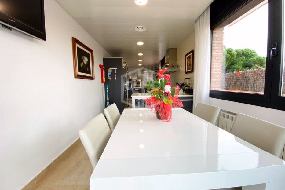 5 slaapkamer Villa te koop in Caldes d'Estrac met zwembad garage - € 996.000 (Ref: 8115515)