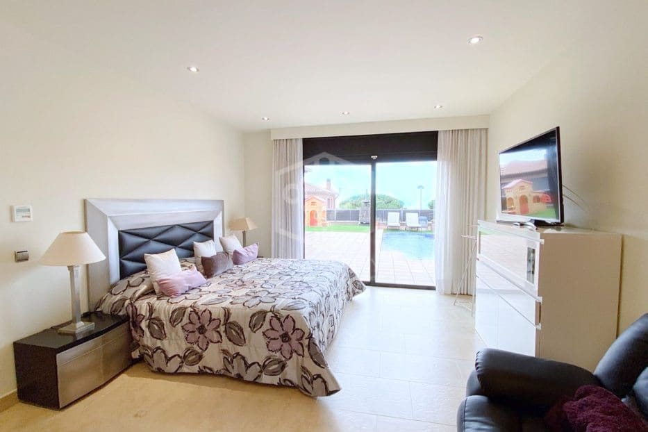 5 slaapkamer Villa te koop in Caldes d'Estrac met zwembad garage - € 996.000 (Ref: 8115515)