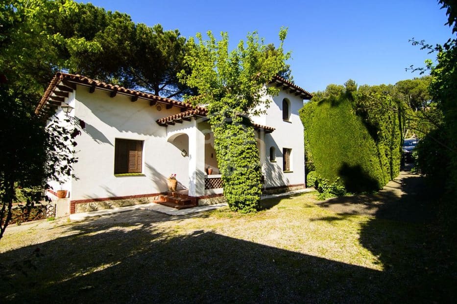 13 soveværelse Erhverv til salg i Barcelona by med swimmingpool garage - € 900.000 (Ref: 8115521)