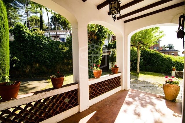 13 camera da letto Finca/Casa di Campagna in vendita in Barcelona città con piscina garage - 900.000 € (Rif: 8115523)