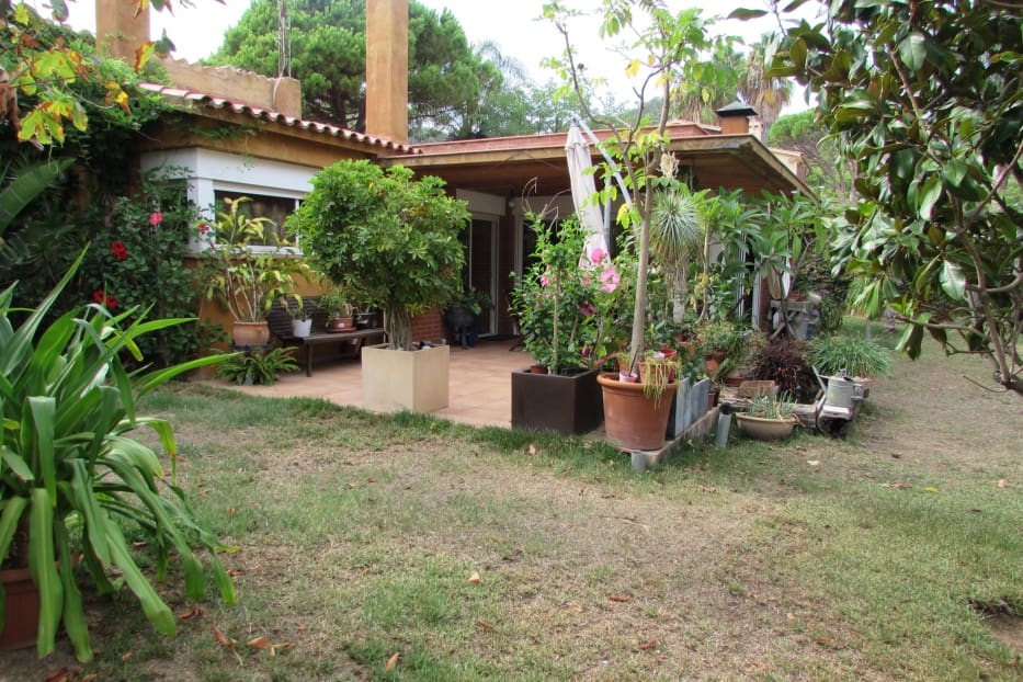 2 bedroom Villa for sale in Blanes with garage - € 780,000 (Ref: 8115529)