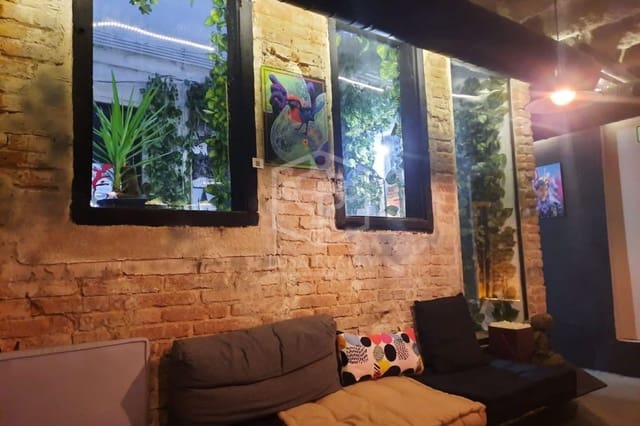 Business for sale in El Fort Pienc, Barcelona city - € 390,000 (Ref: 8115544)