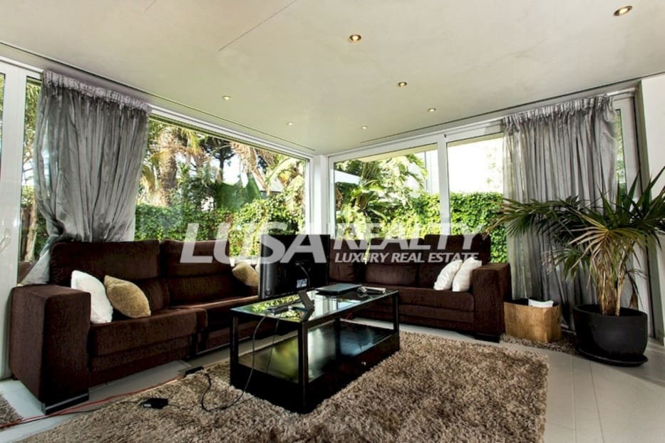 7 soverom Villa til salgs i Castelldefels med svømmebasseng garasje - € 3 900 000 (Ref: 8115562)