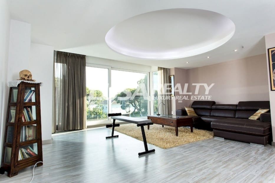 7 soverom Villa til salgs i Castelldefels med svømmebasseng garasje - € 3 900 000 (Ref: 8115562)