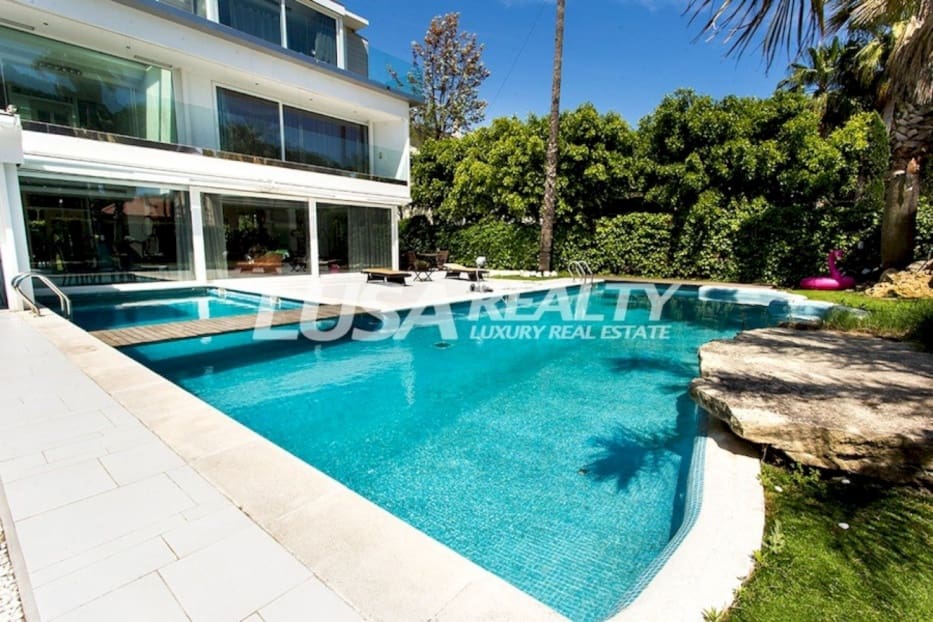 7 soverom Villa til salgs i Castelldefels med svømmebasseng garasje - € 3 900 000 (Ref: 8115562)