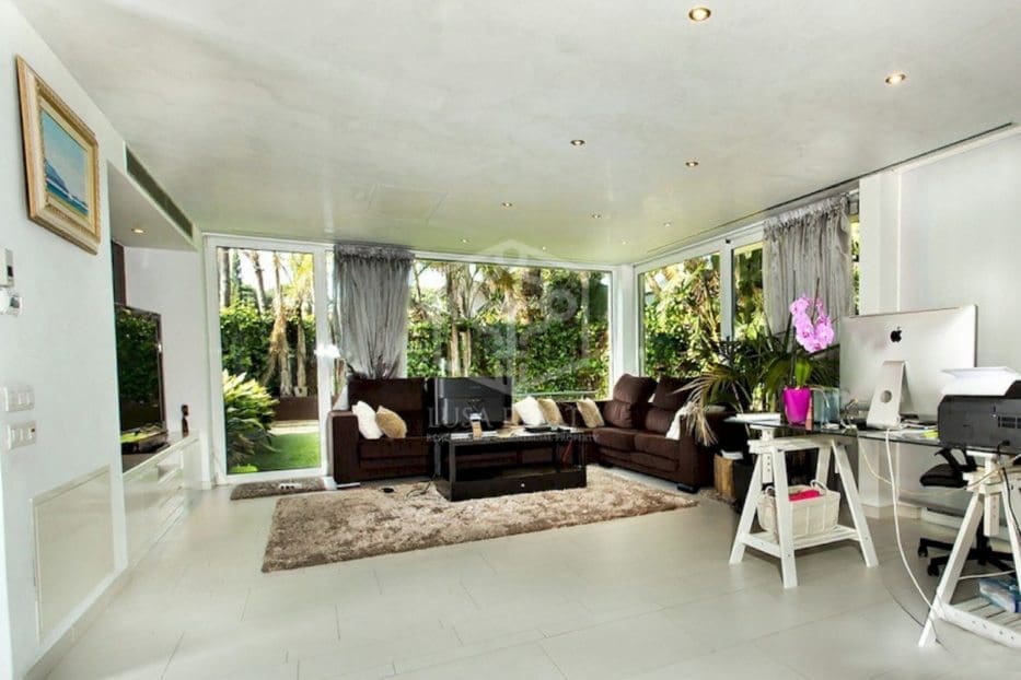 7 sypialnia Willa na sprzedaż w Castelldefels z basenem garażem - 3 490 000 € (Ref: 8115562)