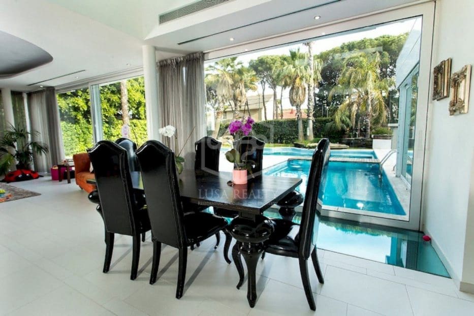 7 sypialnia Willa na sprzedaż w Castelldefels z basenem garażem - 3 490 000 € (Ref: 8115562)