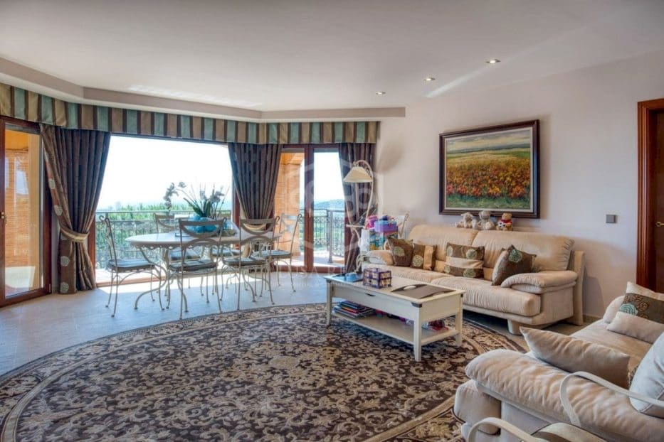 5 sypialnia Willa na sprzedaż w Platja d'Aro z basenem garażem - 1 575 000 € (Ref: 8115573)