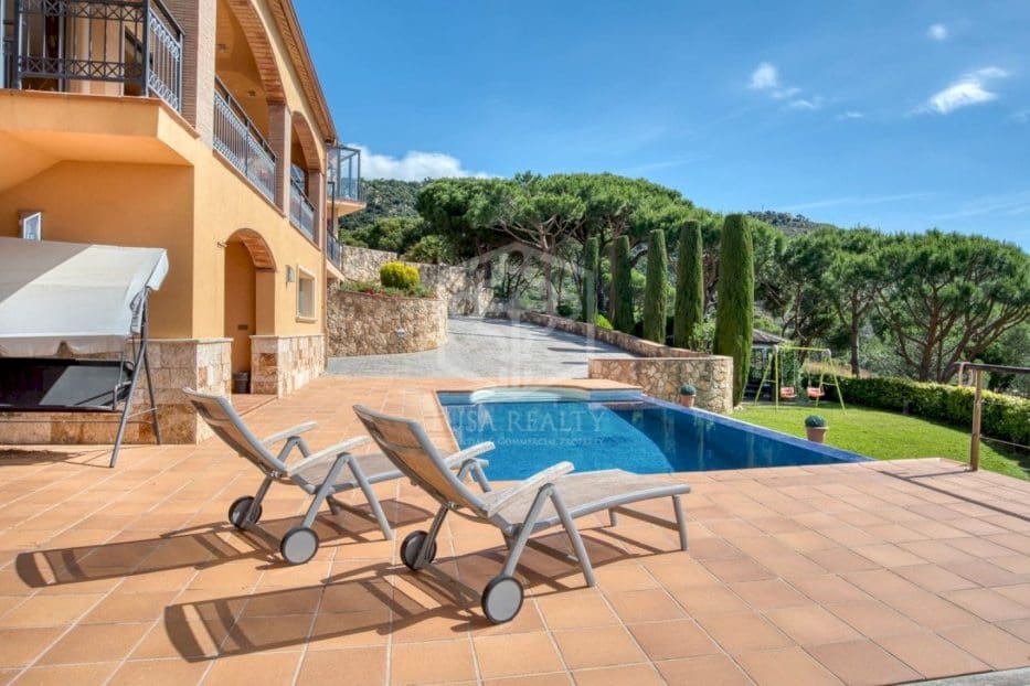 5 sypialnia Willa na sprzedaż w Platja d'Aro z basenem garażem - 1 575 000 € (Ref: 8115573)