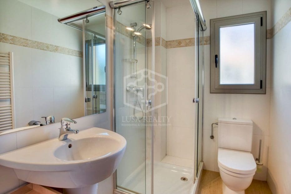 5 sypialnia Willa na sprzedaż w Platja d'Aro z basenem garażem - 1 575 000 € (Ref: 8115573)