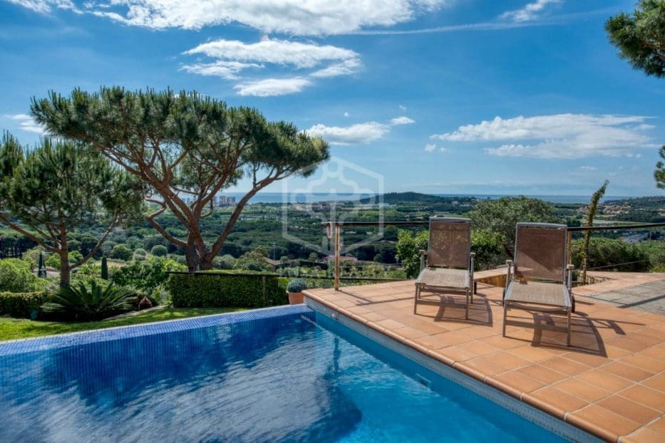 5 soveværelse Villa til salg i Platja d'Aro med swimmingpool garage - € 1.575.000 (Ref: 8115573)