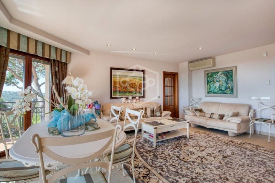 5 sypialnia Willa na sprzedaż w Platja d'Aro z basenem garażem - 1 575 000 € (Ref: 8115573)