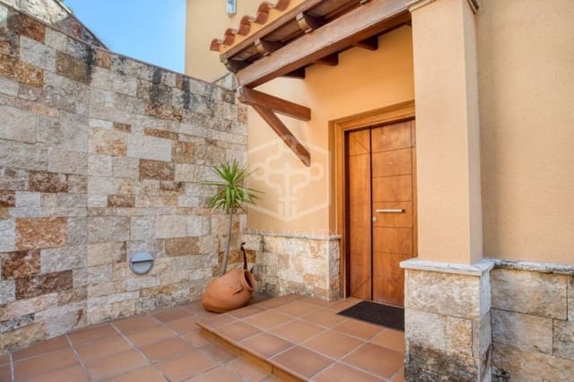 5 camera da letto Villa in vendita in Platja d'Aro, Castell-Platja d'Aro con piscina garage - 1.575.000 € (Rif: 8115573)