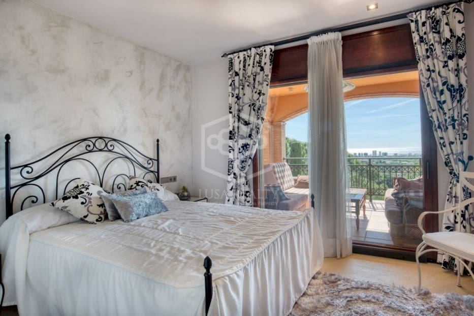 5 sypialnia Willa na sprzedaż w Platja d'Aro z basenem garażem - 1 575 000 € (Ref: 8115573)