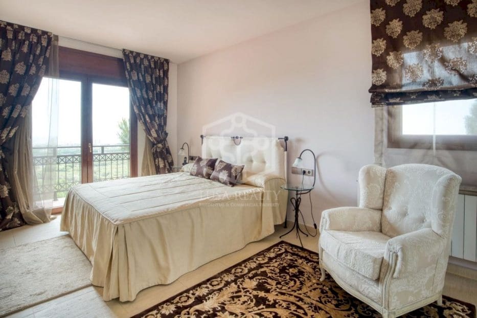 5 sypialnia Willa na sprzedaż w Platja d'Aro z basenem garażem - 1 575 000 € (Ref: 8115573)