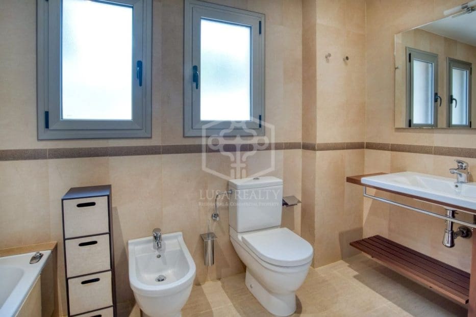 5 sypialnia Willa na sprzedaż w Platja d'Aro z basenem garażem - 1 575 000 € (Ref: 8115573)