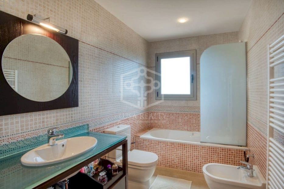 5 sypialnia Willa na sprzedaż w Platja d'Aro z basenem garażem - 1 575 000 € (Ref: 8115573)