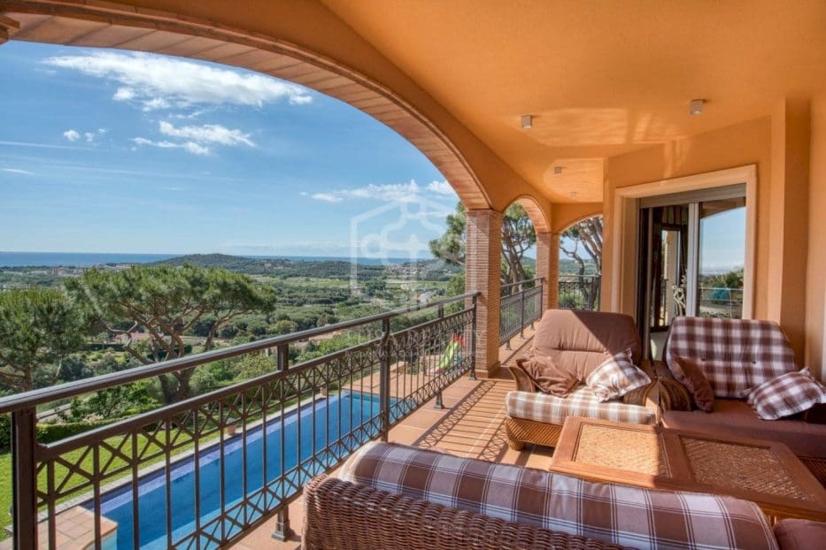 5 sypialnia Willa na sprzedaż w Platja d'Aro z basenem garażem - 1 575 000 € (Ref: 8115573)