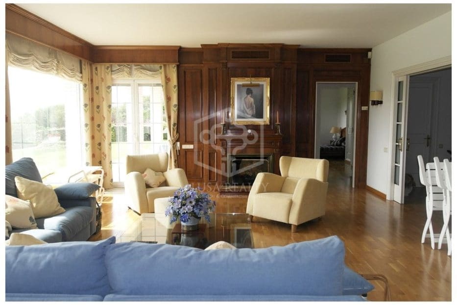 6 soveværelse Villa til salg i Sant Andreu de Llavaneres med swimmingpool garage - € 1.750.000 (Ref: 8115576)