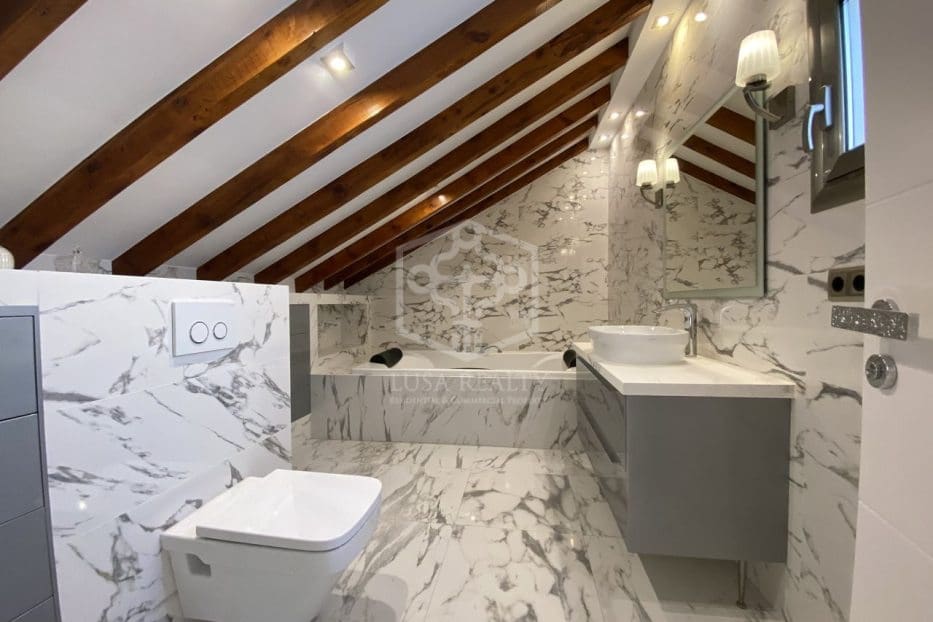 4 soveværelse Lejlighed til salg i Barcelona by - € 1.750.000 (Ref: 8115578)