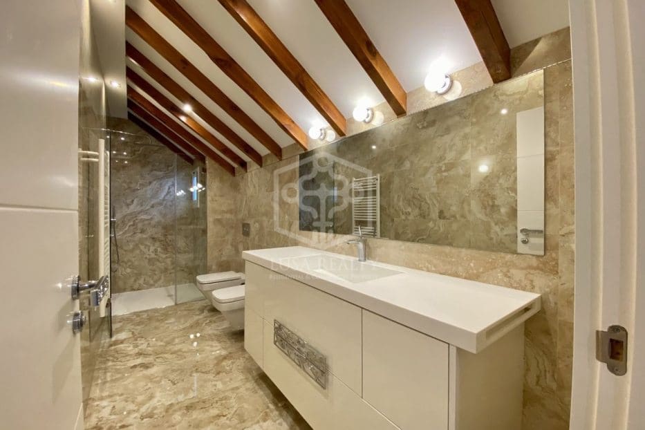 4 soveværelse Lejlighed til salg i Barcelona by - € 1.750.000 (Ref: 8115578)