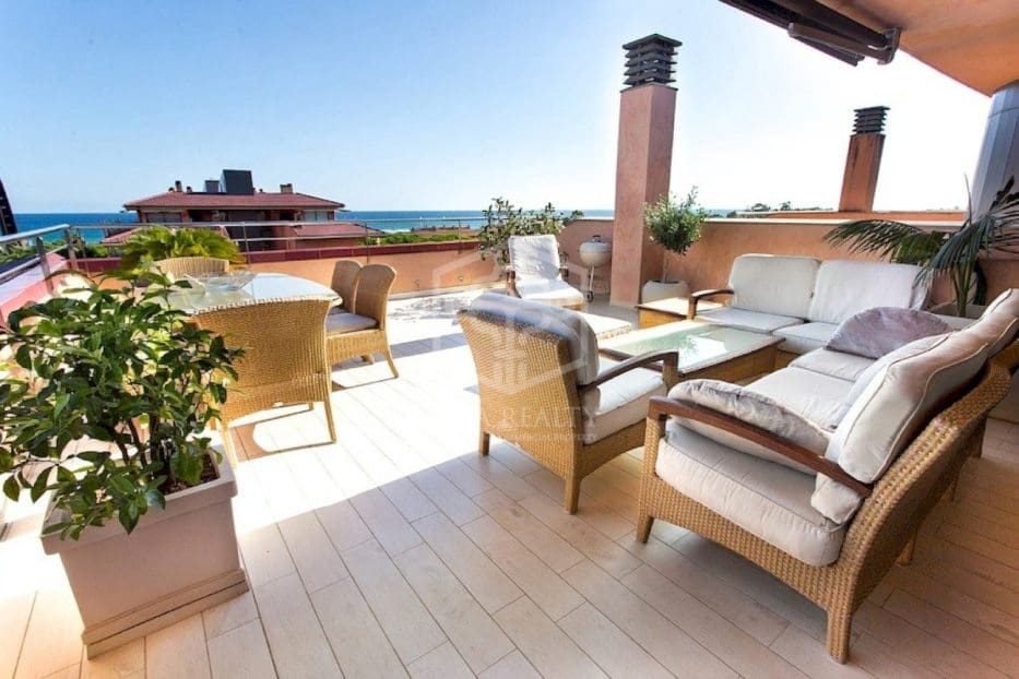 3 soverom Leilighet til salgs i Gava med svømmebasseng garasje - € 1 450 000 (Ref: 8115581)