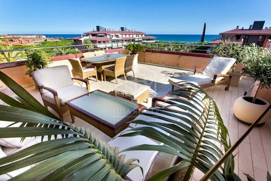 3 soverom Leilighet til salgs i Gava med svømmebasseng garasje - € 1 450 000 (Ref: 8115581)