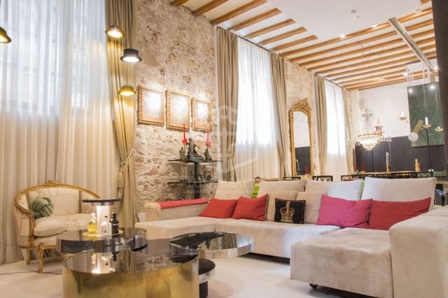 Apartamento de 3 habitaciones en El Barri Gòtic, Barcelona ciudad en venta - 1.600.000 € (Ref: 8115583)