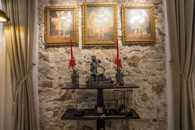 Apartamento de 3 habitaciones en El Barri Gòtic, Barcelona ciudad en venta - 1.600.000 € (Ref: 8115583)