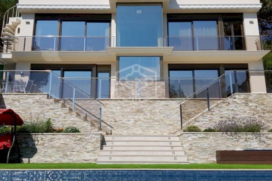 4 soverom Villa til salgs i Calonge i Sant Antoni med svømmebasseng garasje - € 1 300 000 (Ref: 8115584)