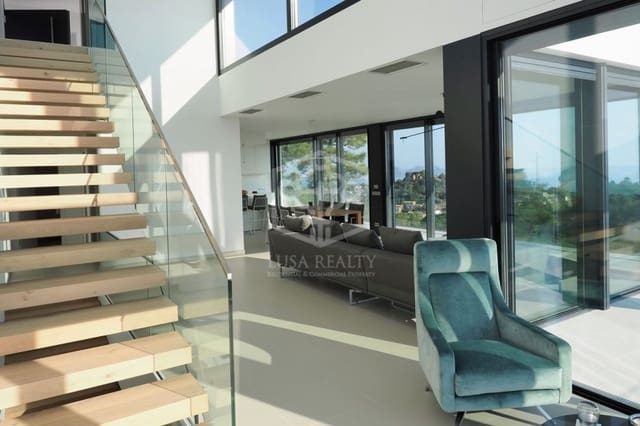 5 bedroom Villa for sale in Begur with garage - € 1,454,500 (Ref: 8115587)