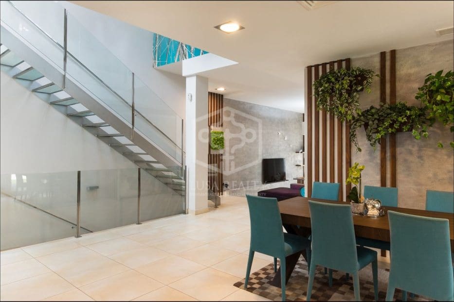 4 sypialnia Willa na sprzedaż w Sant Andreu de Llavaneres z basenem garażem - 1 400 000 € (Ref: 8115589)