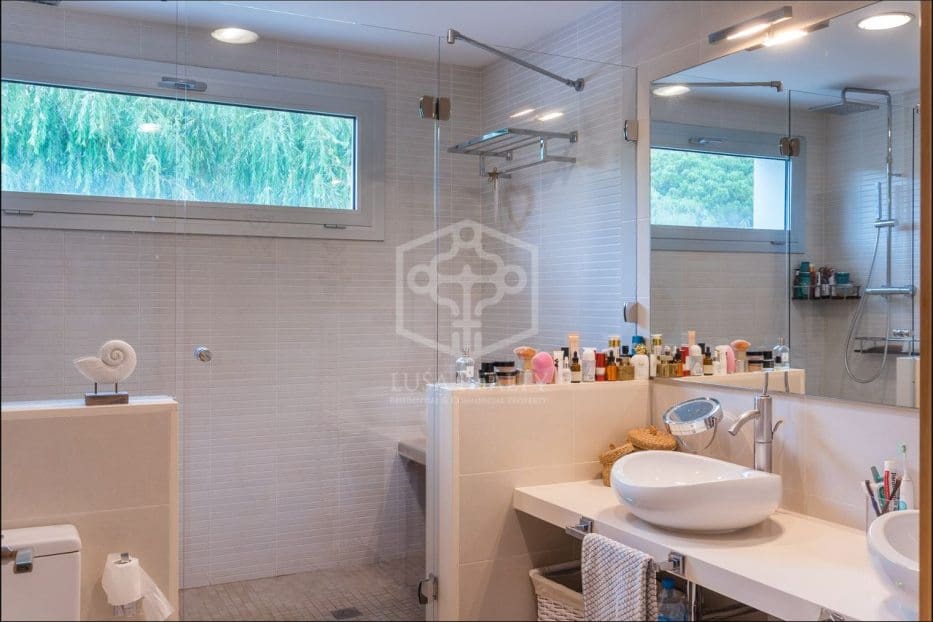 4 sypialnia Willa na sprzedaż w Sant Andreu de Llavaneres z basenem garażem - 1 400 000 € (Ref: 8115589)