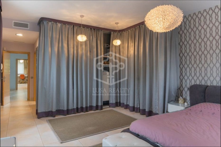 4 sypialnia Willa na sprzedaż w Sant Andreu de Llavaneres z basenem garażem - 1 400 000 € (Ref: 8115589)