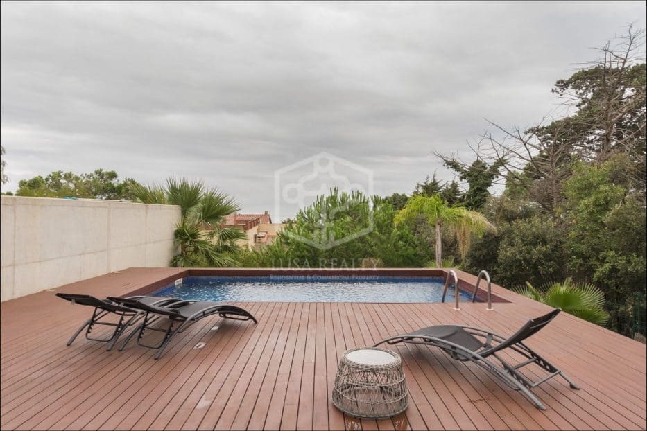 4 soveværelse Villa til salg i Sant Vicenc de Montalt med swimmingpool garage - € 1.125.000 (Ref: 8115592)