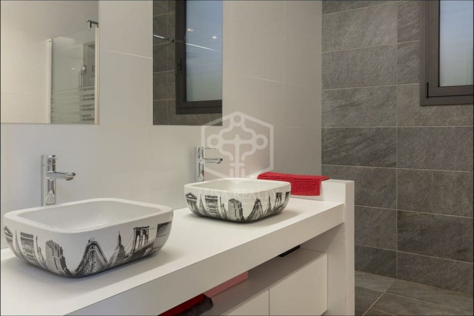 4 soveværelse Villa til salg i Sant Vicenc de Montalt med swimmingpool garage - € 1.125.000 (Ref: 8115592)