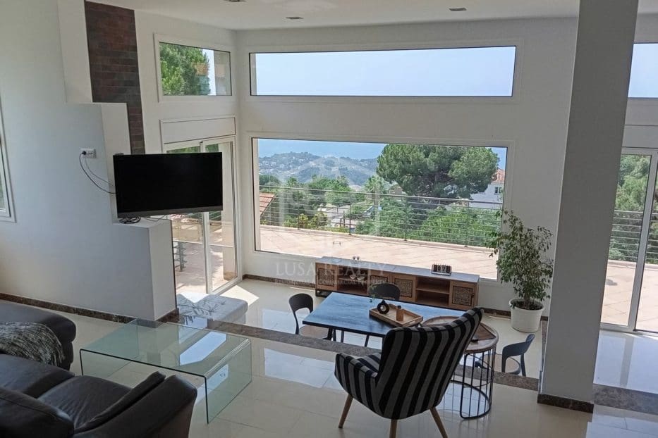 5 soveværelse Villa til salg i Lloret de Mar med swimmingpool garage - € 950.000 (Ref: 8115594)