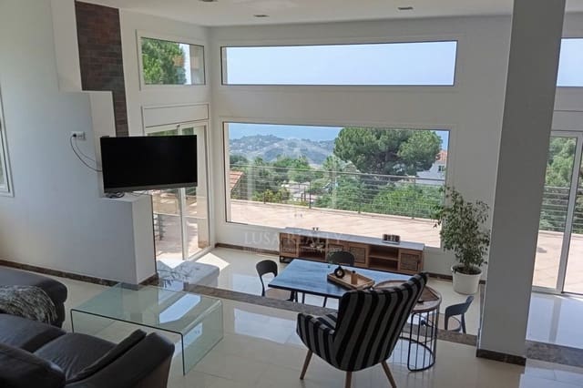 5 camera da letto Villa in vendita in Mas Baell - Can Carbó, Lloret de Mar con piscina garage - 950.000 € (Rif: 8115594)