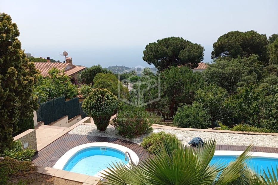 5 soveværelse Villa til salg i Lloret de Mar med swimmingpool garage - € 950.000 (Ref: 8115594)