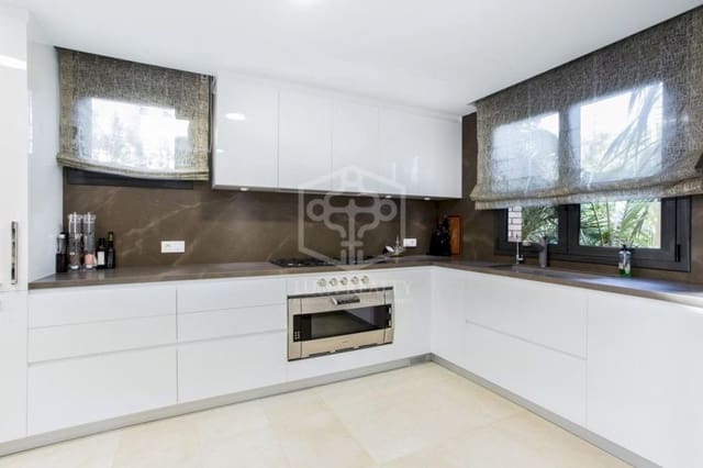 6 bedroom Villa for sale in Gavà with pool garage - € 3,750,000 (Ref: 8115610)