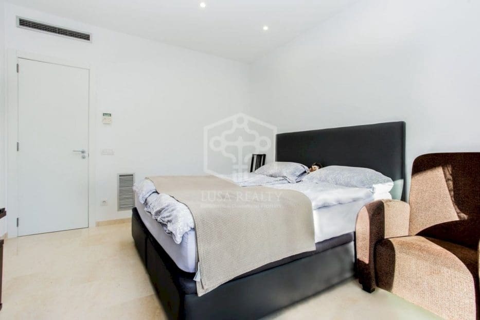 6 Zimmer Villa zu verkaufen in Gava mit Pool Garage - 3.750.000 € (Ref: 8115610)