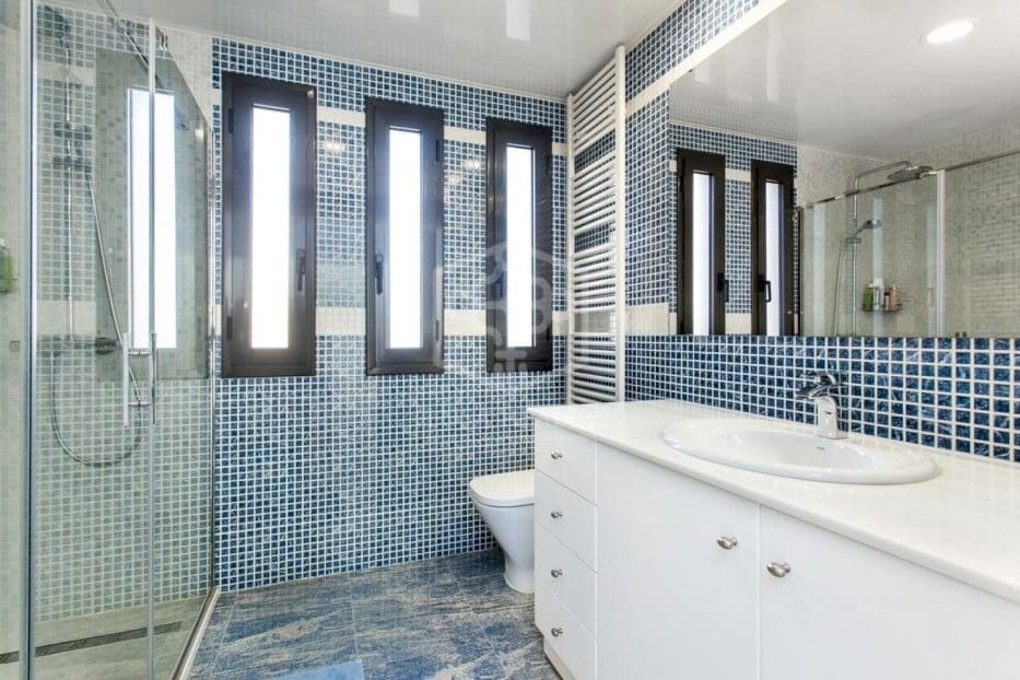 6 Zimmer Villa zu verkaufen in Gava mit Pool Garage - 3.750.000 € (Ref: 8115610)