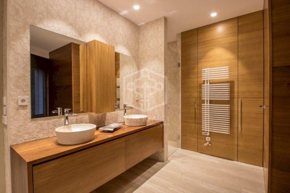 6 bedroom Villa for sale in Platja d'Aro with pool garage - € 3,990,000 (Ref: 8115615)