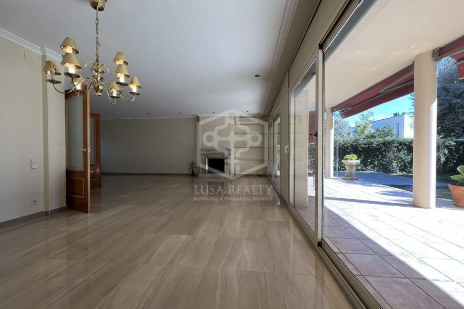 Chalet de 4 habitaciones en Barcelona ciudad en venta con piscina garaje - 2.950.000 € (Ref: 8115621)