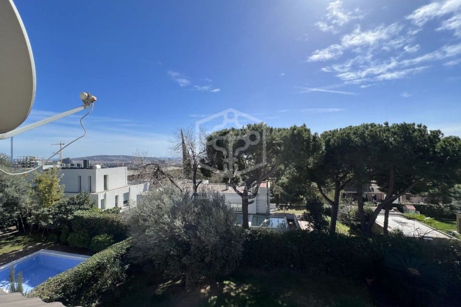 Chalet de 4 habitaciones en Barcelona ciudad en venta con piscina garaje - 2.950.000 € (Ref: 8115621)