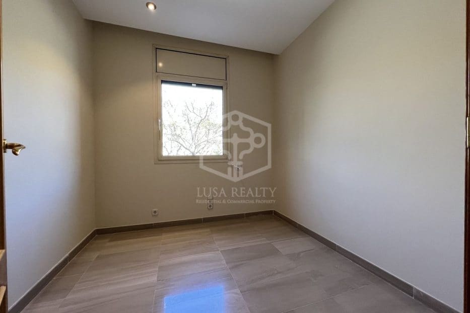 Chalet de 4 habitaciones en Barcelona ciudad en venta con piscina garaje - 2.950.000 € (Ref: 8115621)