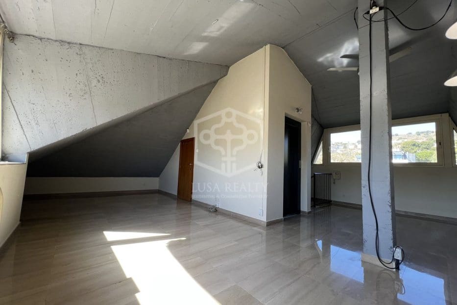 Chalet de 4 habitaciones en Barcelona ciudad en venta con piscina garaje - 2.950.000 € (Ref: 8115621)