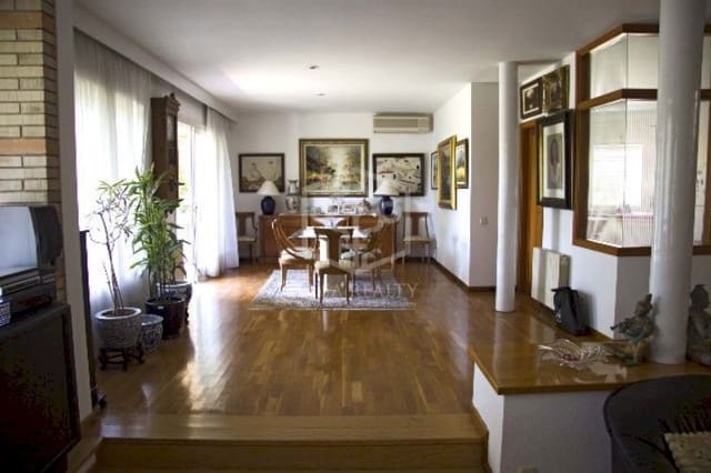 6 soverom Villa til salgs i Cabrils med svømmebasseng garasje - € 2 300 000 (Ref: 8115644)