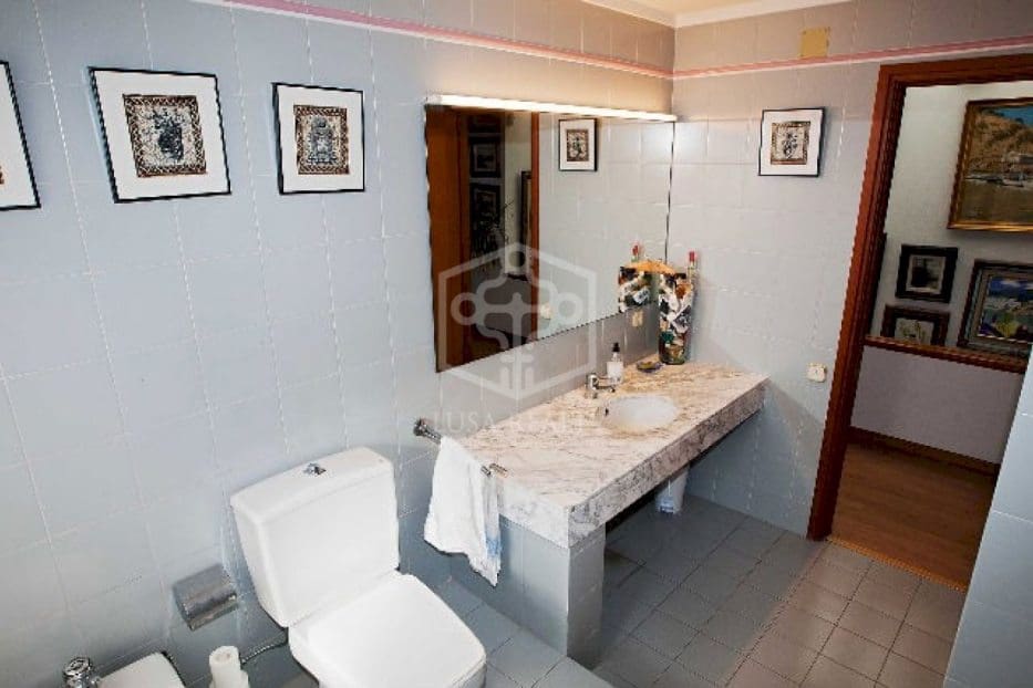 6 soveværelse Villa til salg i Cabrils med swimmingpool garage - € 2.300.000 (Ref: 8115644)